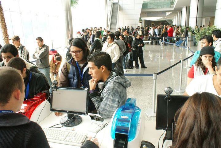 http://www.campuseros.net/wp-content/uploads/2009/11/campuspartymexico2009-4.jpg